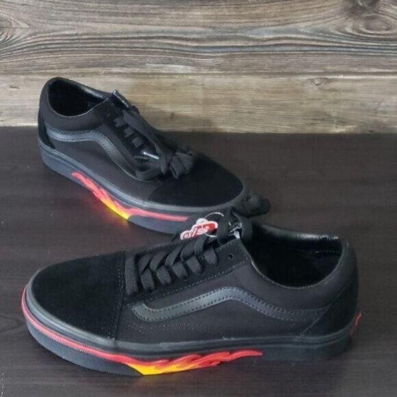 New Vans Old Skool Flame Wall Womens Sneakers Size 7.5 Biker Skater Streetwear - Picture 3 of 10
